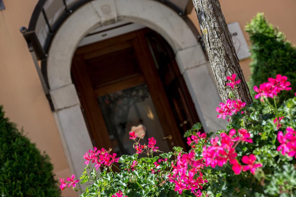 Hotel Il Tiglio (Adults Only) Castel Di Sangro Exterior photo