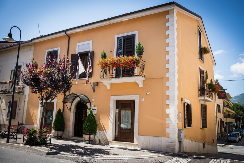Hotel Il Tiglio (Adults Only) Castel Di Sangro Exterior photo