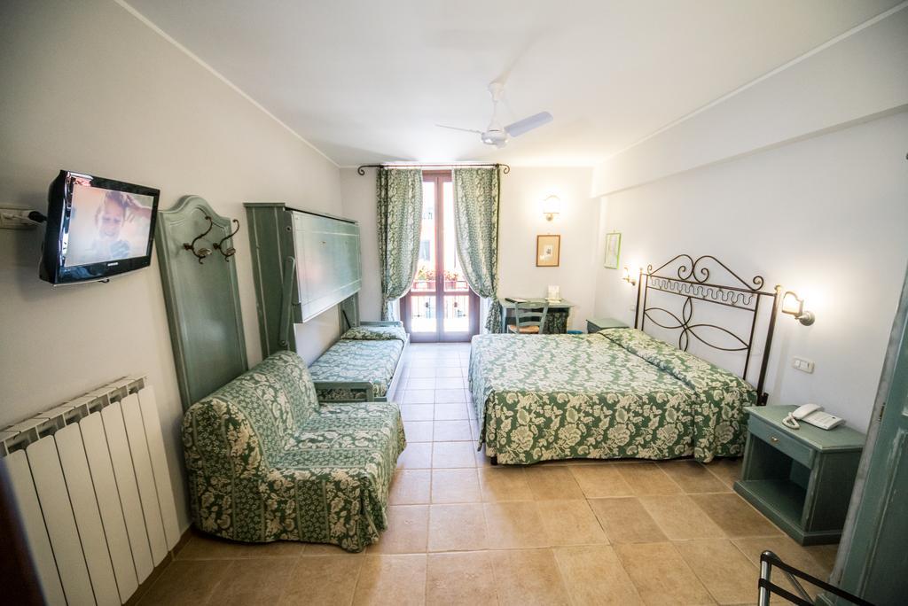 Hotel Il Tiglio (Adults Only) Castel Di Sangro Exterior photo